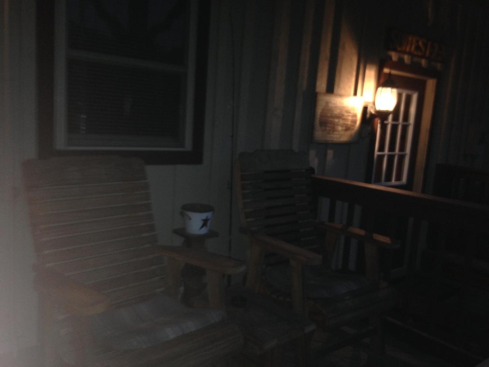 Rough Cut Lodge Gaines Bilik gambar